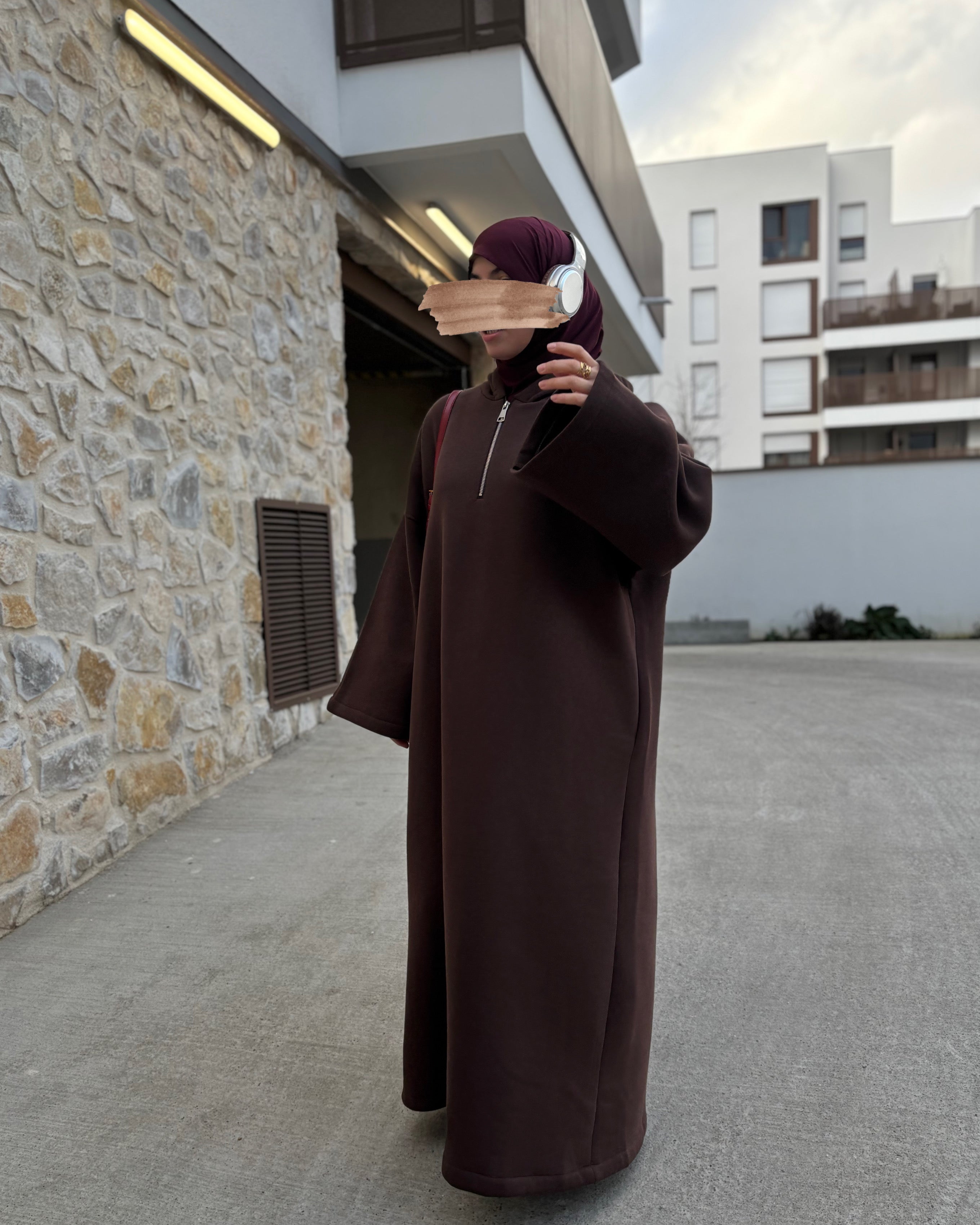 Abaya sweat capuche – style sportswear, molleton chaud