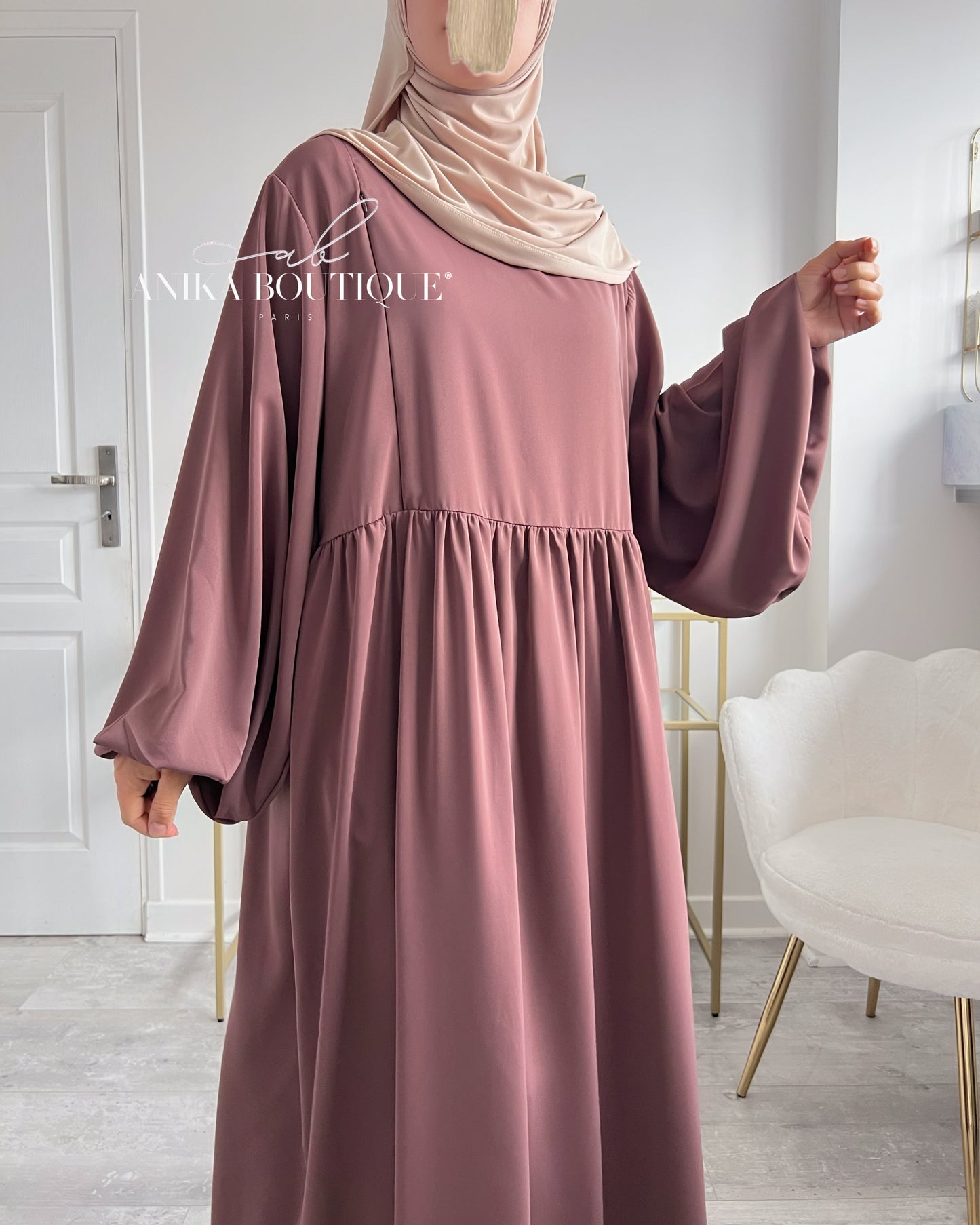 Abaya Sirine - Élégance et Praticité pour les Mamans Qui Allaitent