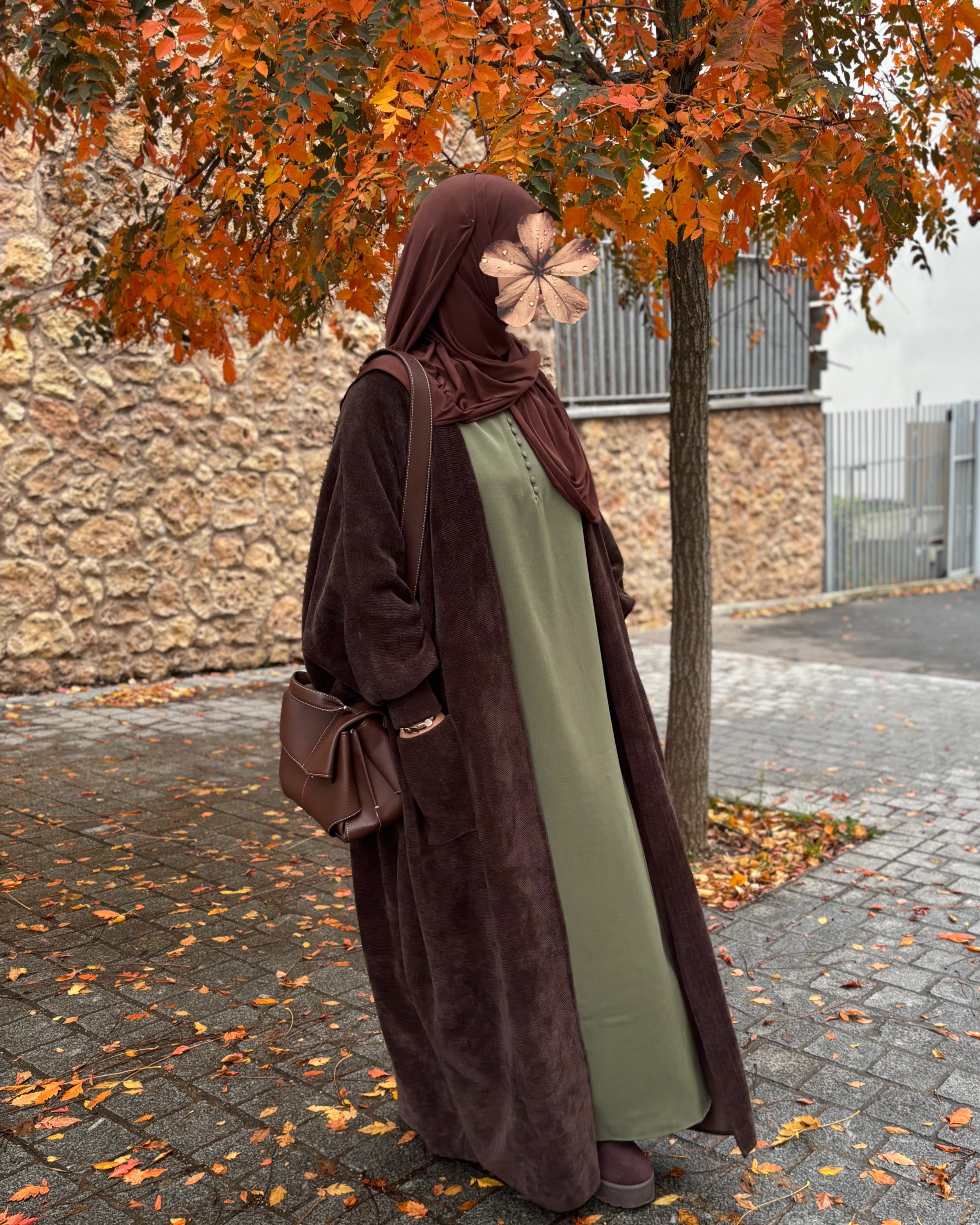 Abaya Neyla – L’Essence de l’Élégance Modeste