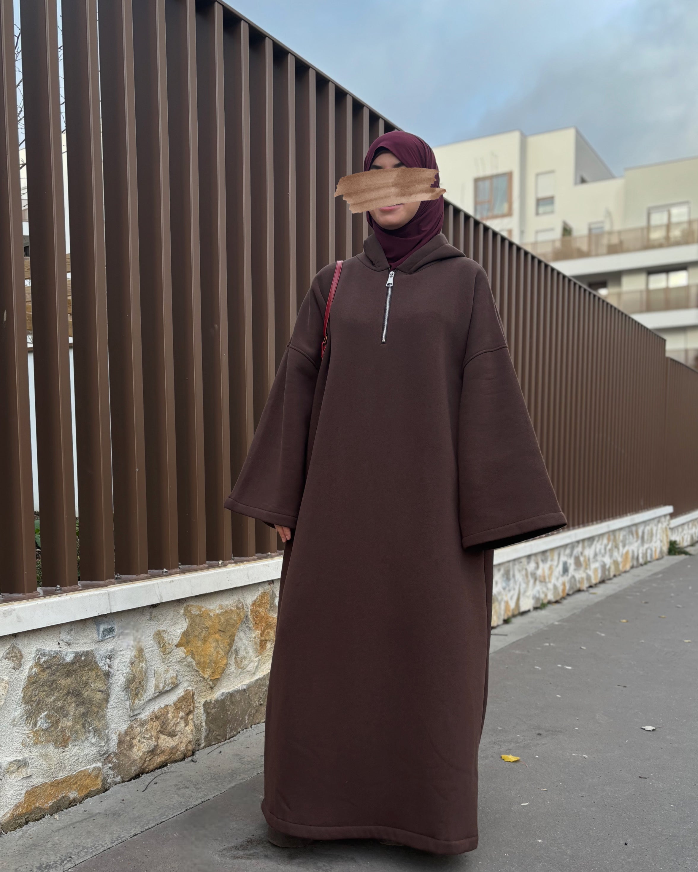 Abaya sweat capuche – style sportswear, molleton chaud