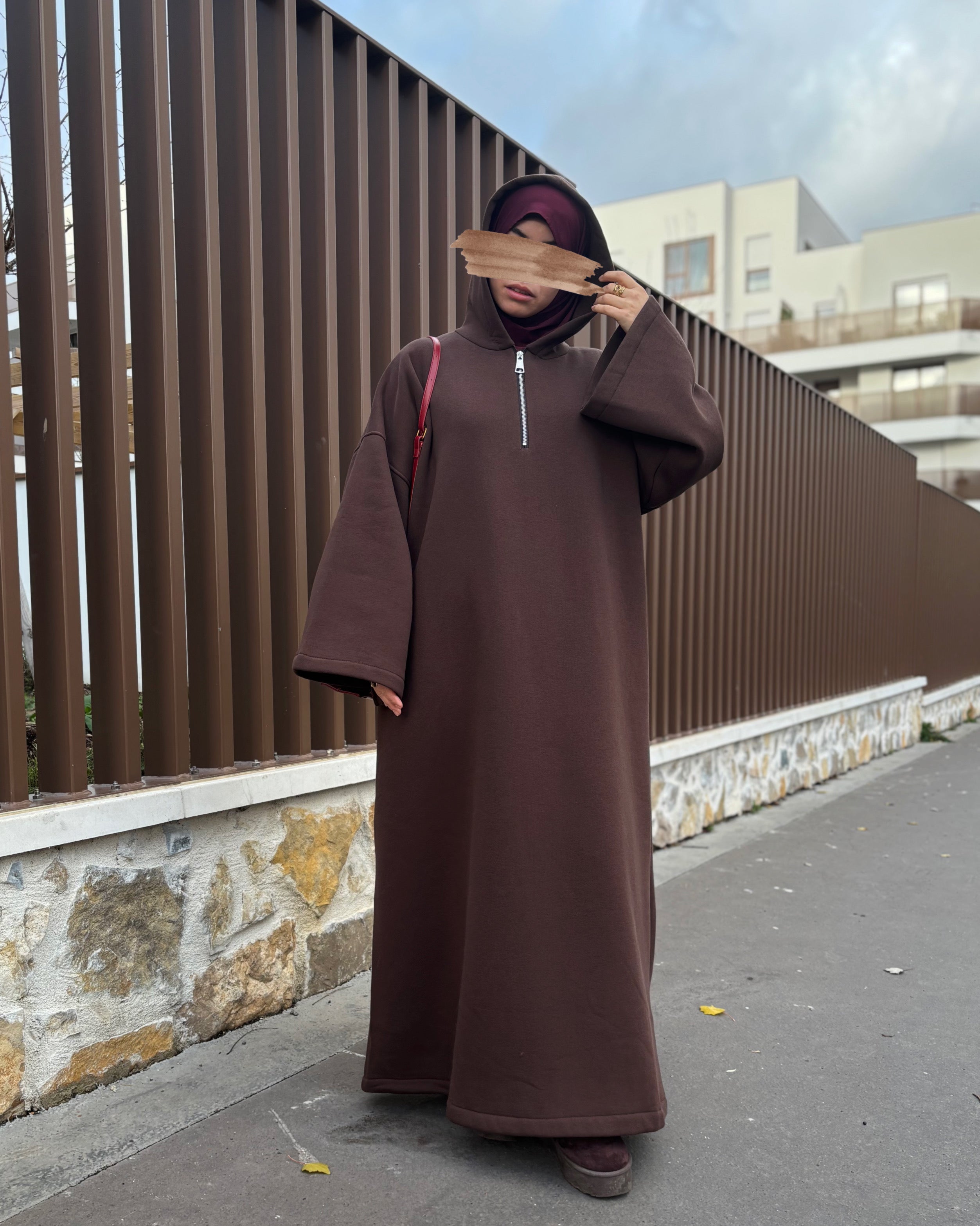 Abaya sweat capuche – style sportswear, molleton chaud