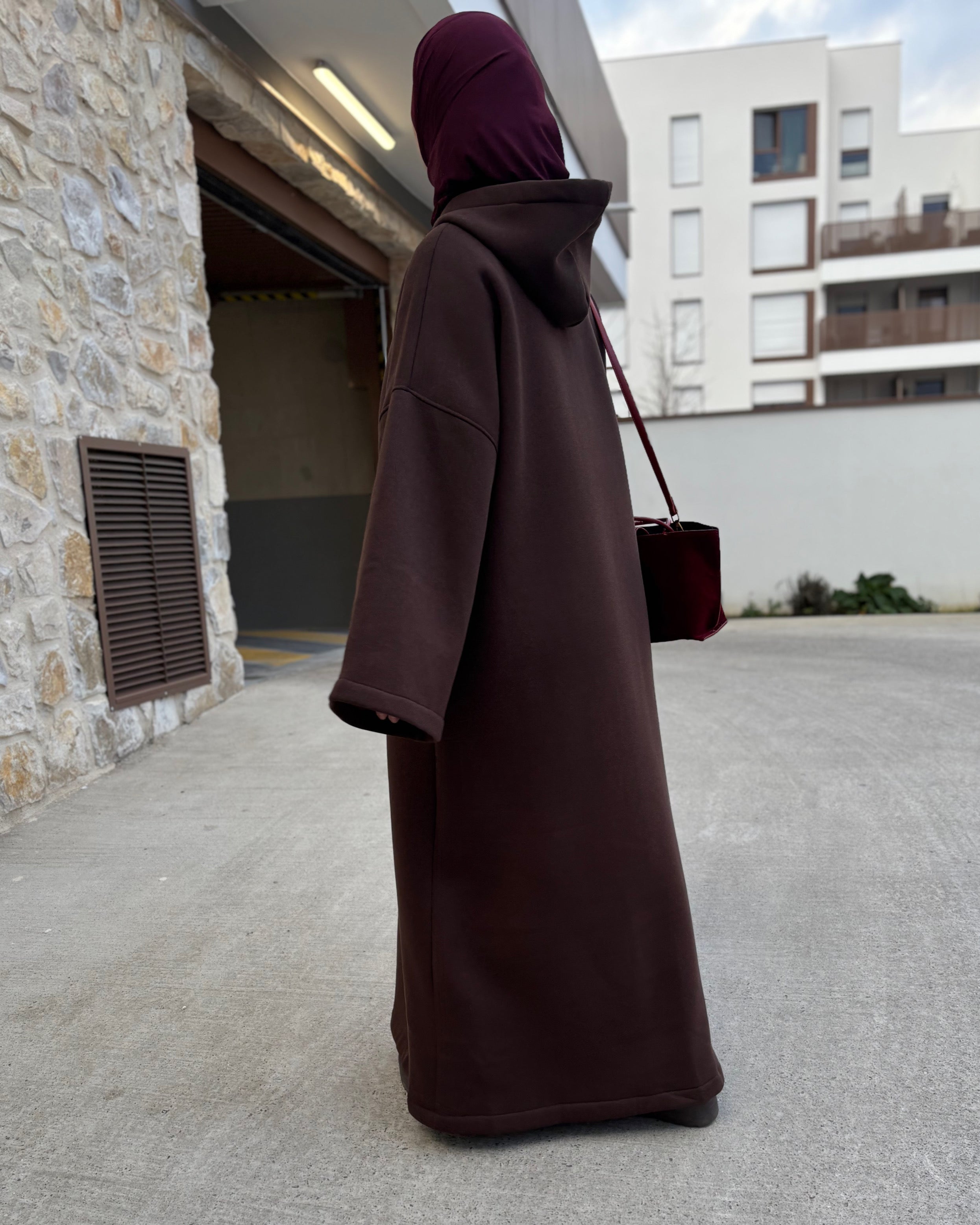 Abaya sweat capuche – style sportswear, molleton chaud