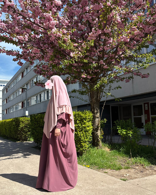 Abaya Leena