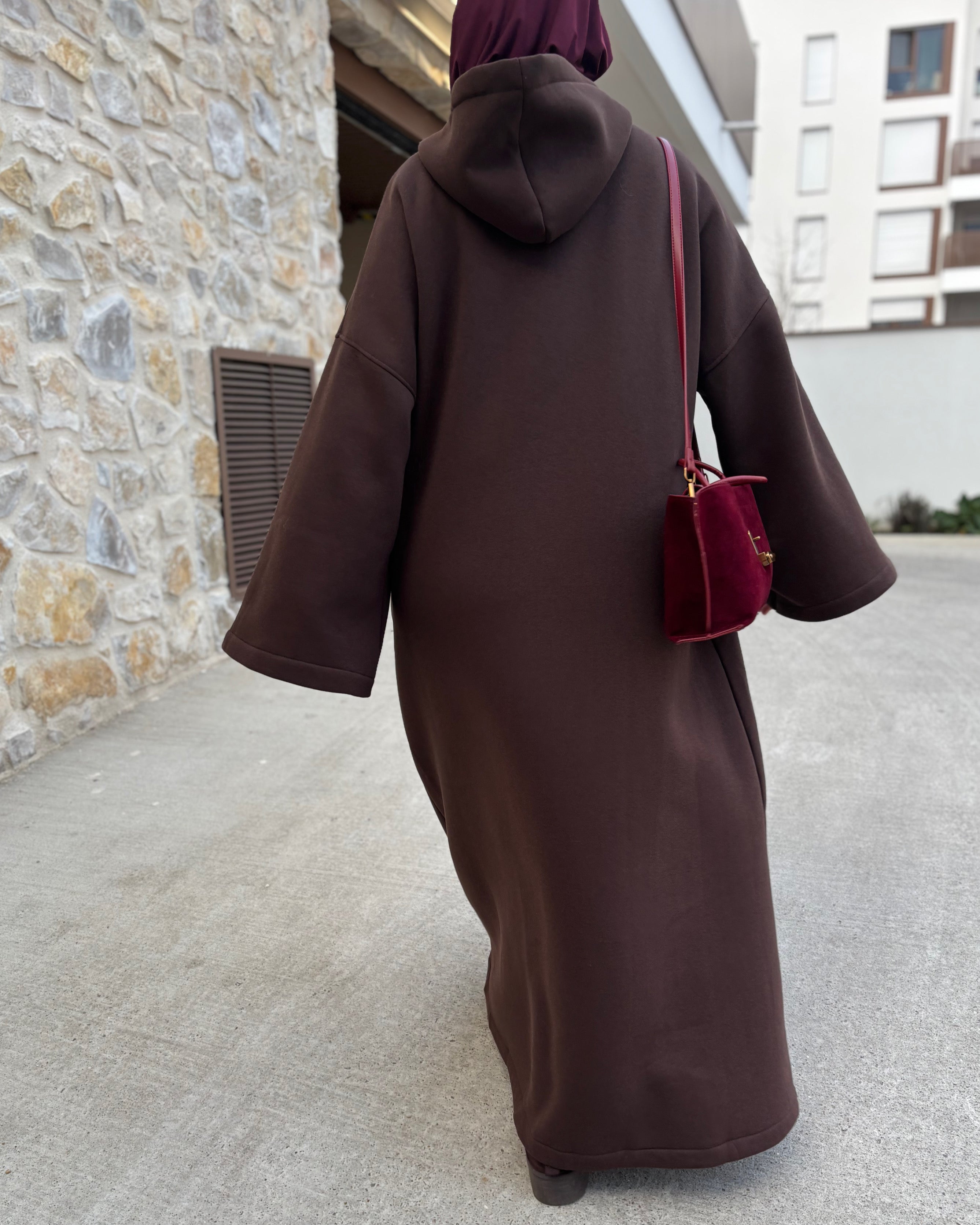 Abaya sweat capuche – style sportswear, molleton chaud