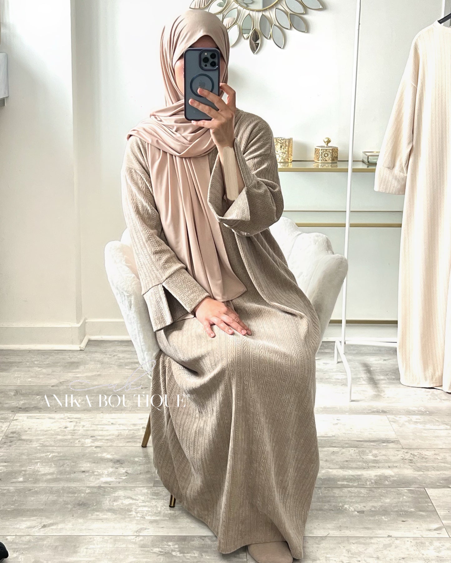 Abaya Velours avec Motifs Texturés