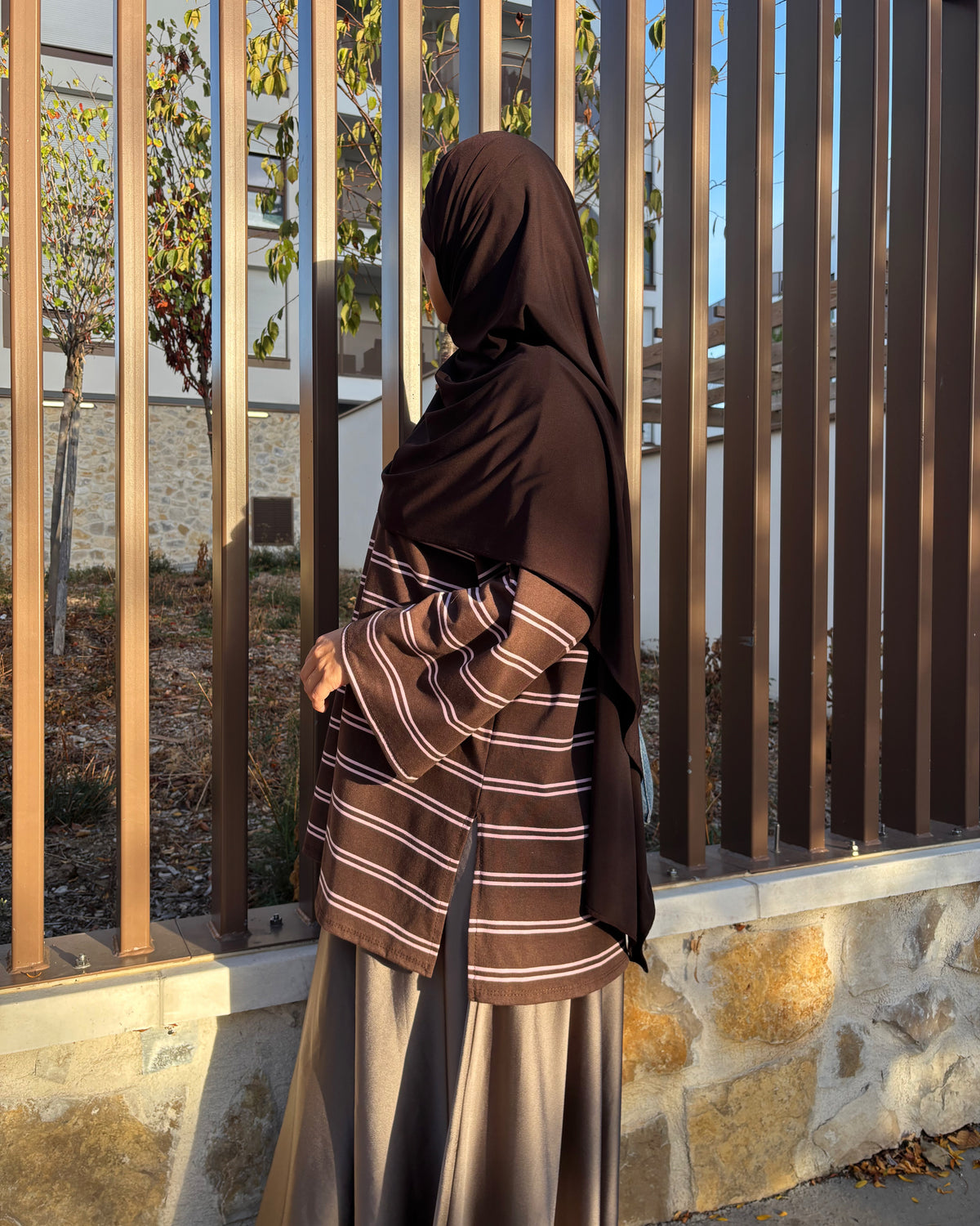 T-shirt Oversize Rayé Long – Modest Fashion