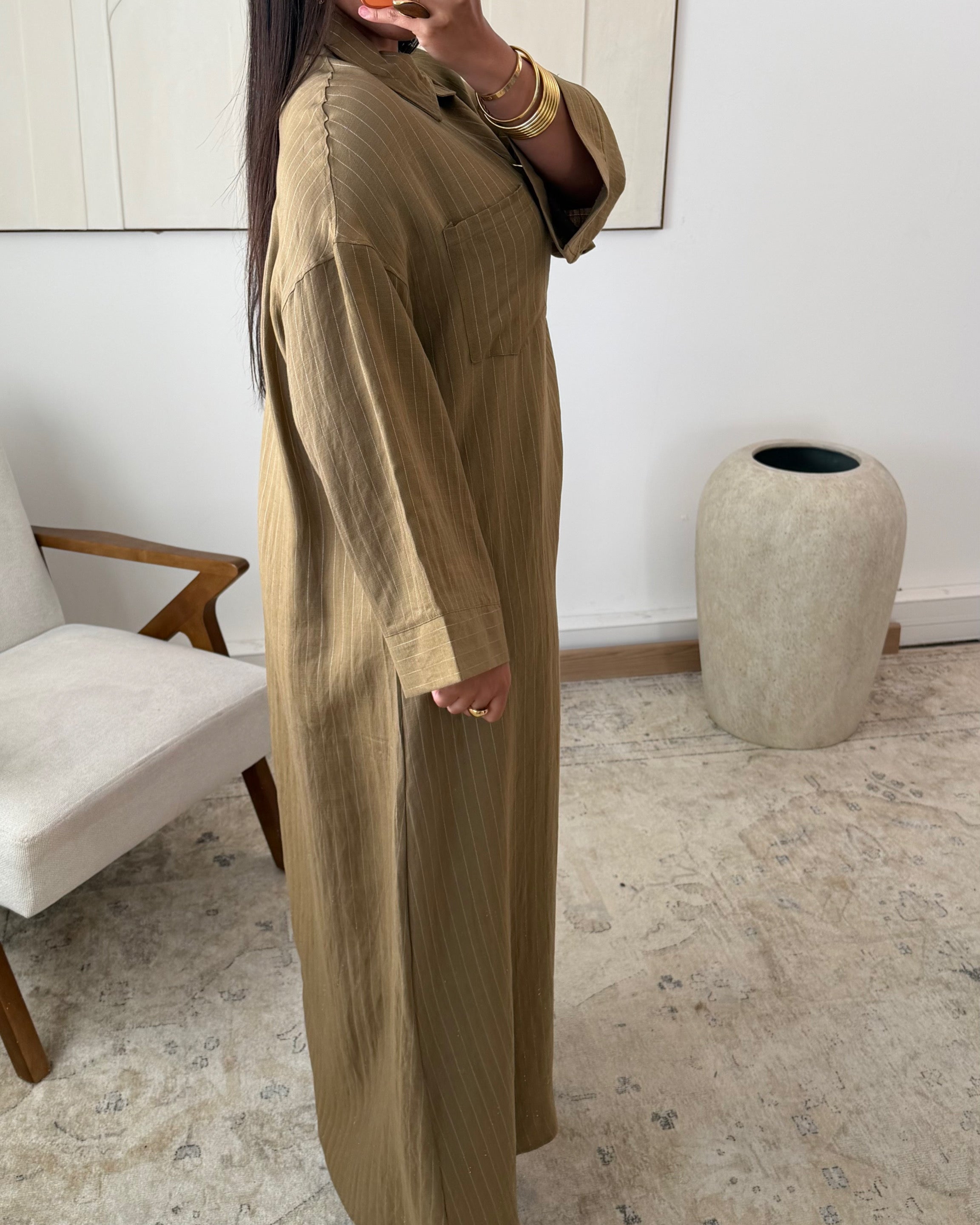 Abaya Rayée Col Polo Zip – | Modest Fashion Élégante & Naturelle