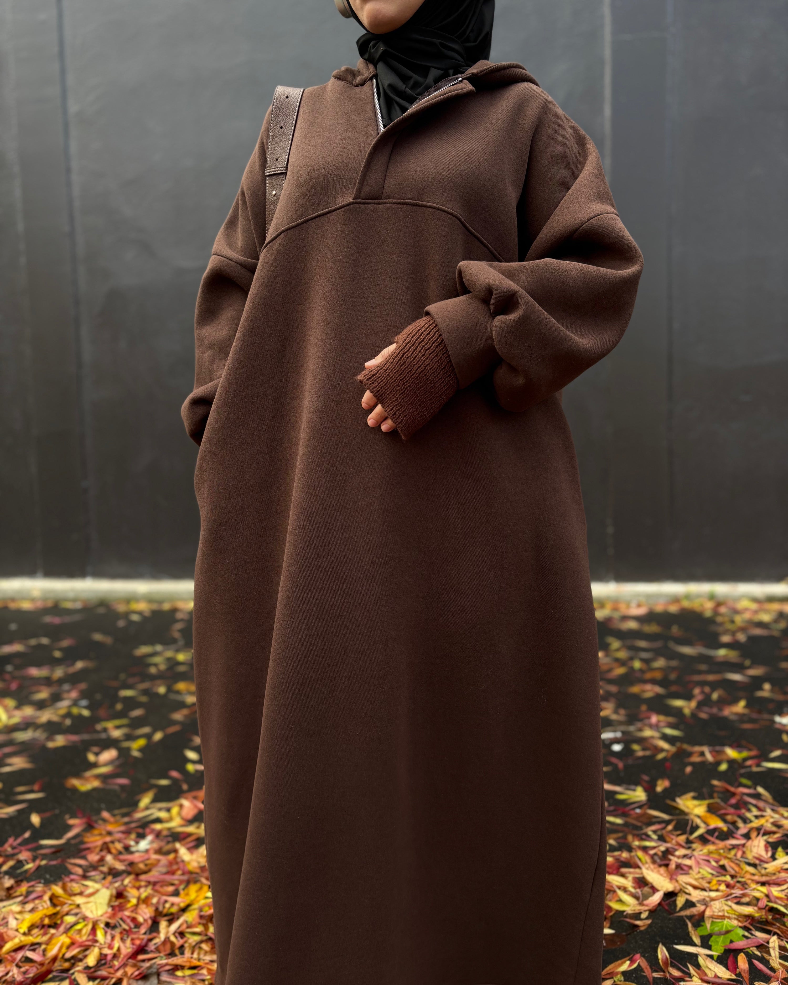 Sweat Maxi Moltonné Oversize – L’abaya pull cocooning de la saison