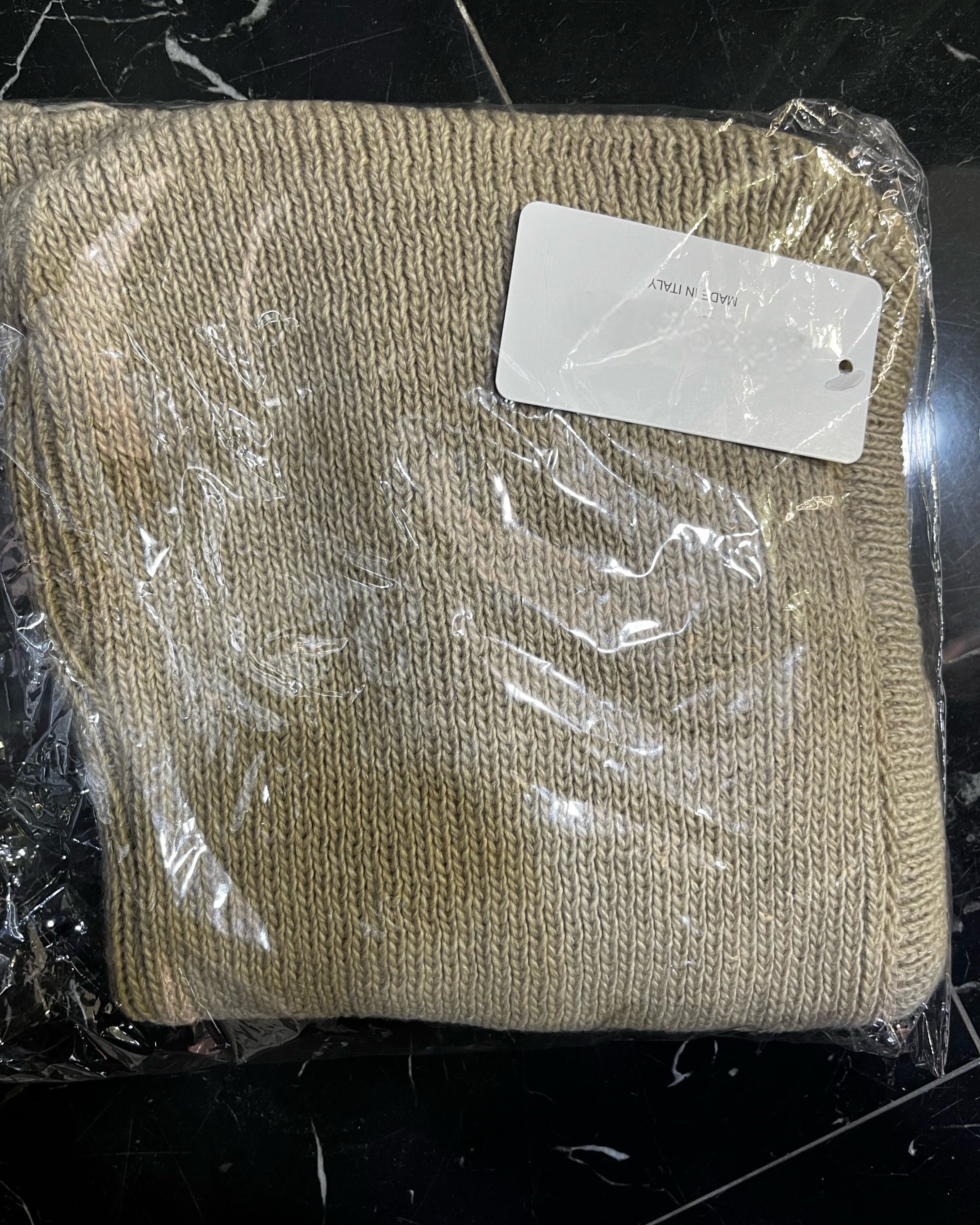 Cagoule & Mitaines Longues – Ensemble Hiver Modest Fashion