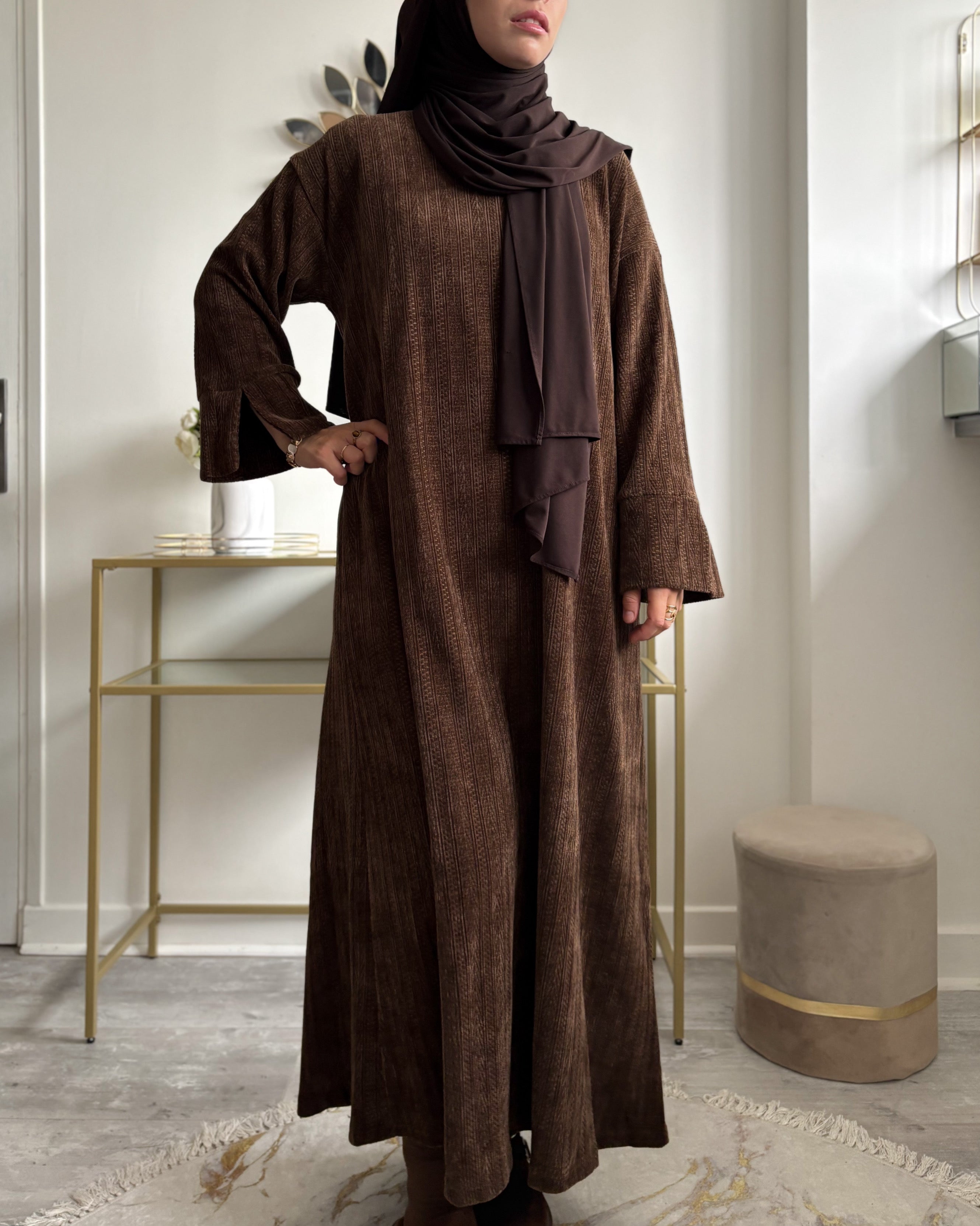 Abaya Velours avec Motifs Texturés