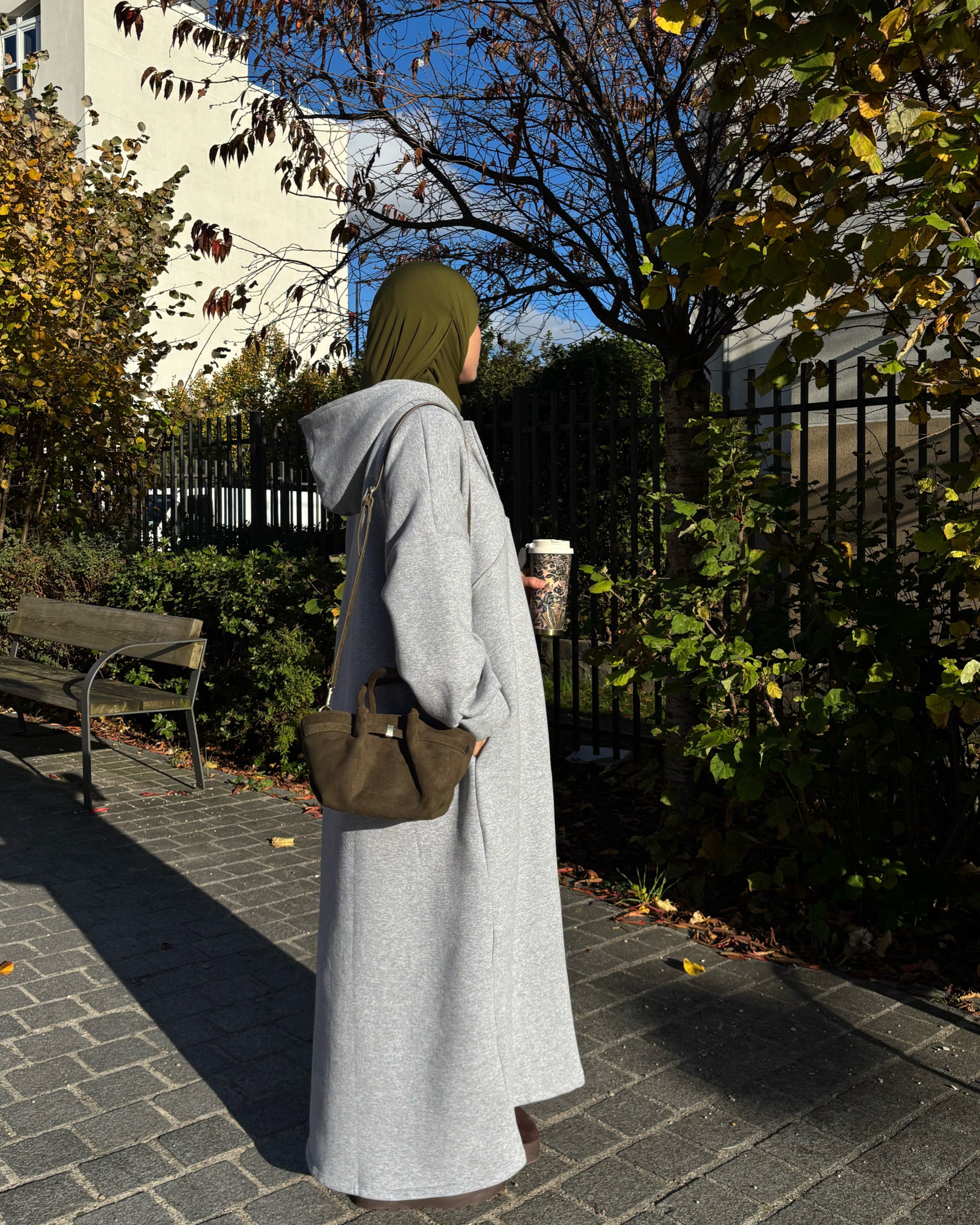 Sweat Maxi Moltonné Oversize – L’abaya pull cocooning de la saison