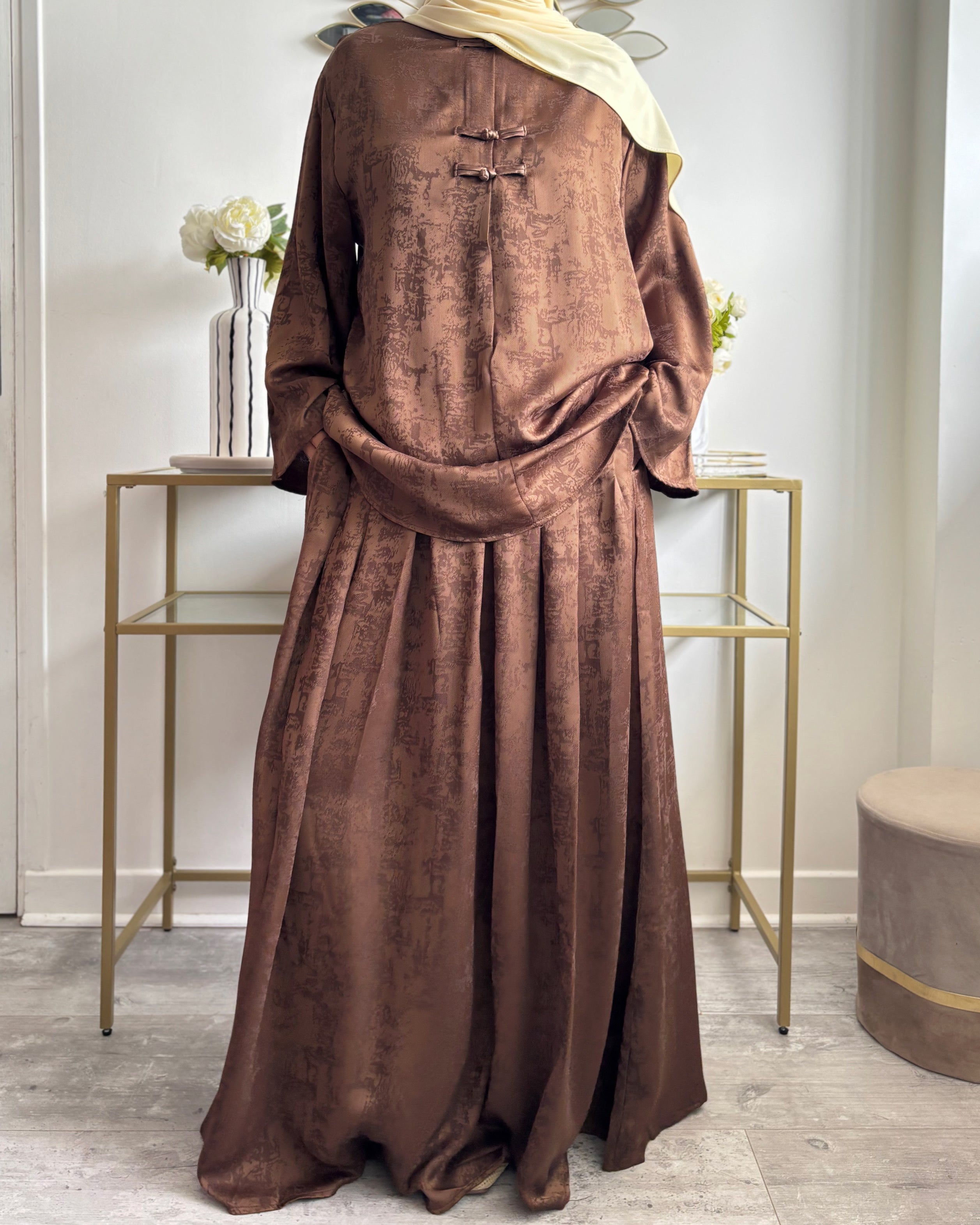 Ensemble Modest Fashion Femme – Tunique Fluide & Jupe Longue Satinée Élégante