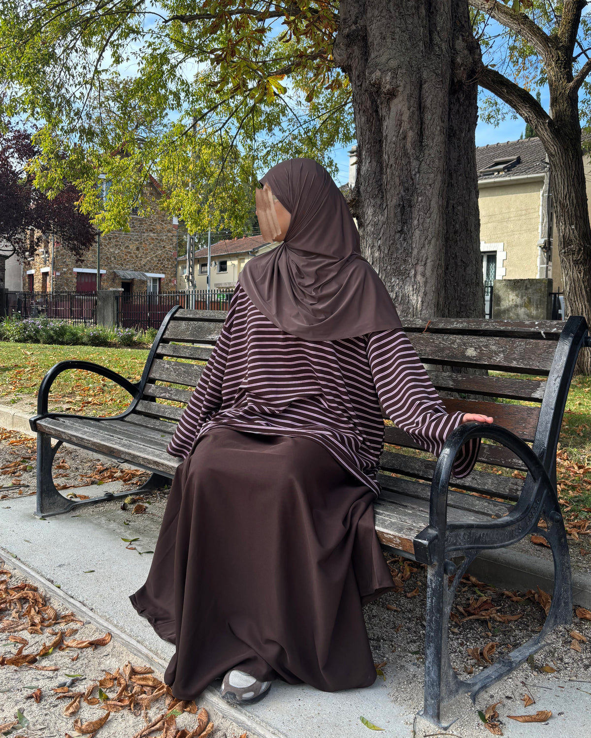 Jupe longue évasée à ceinture – Marron profond