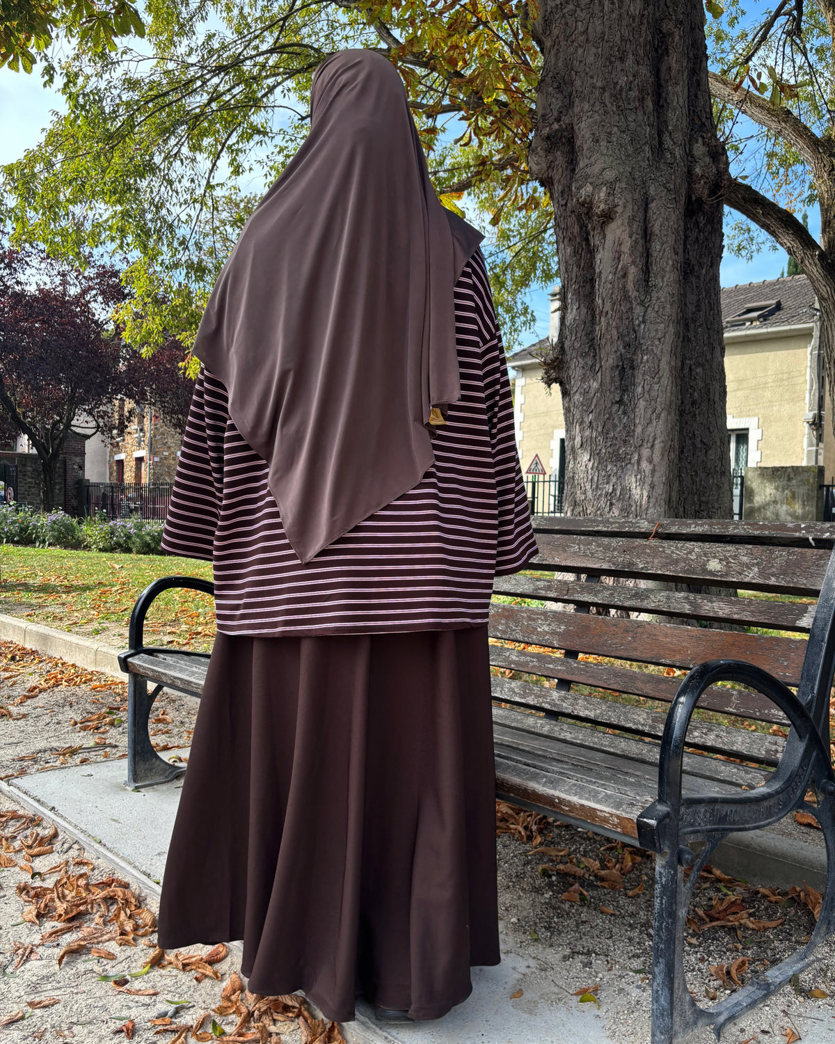 Jupe longue évasée à ceinture – Marron profond