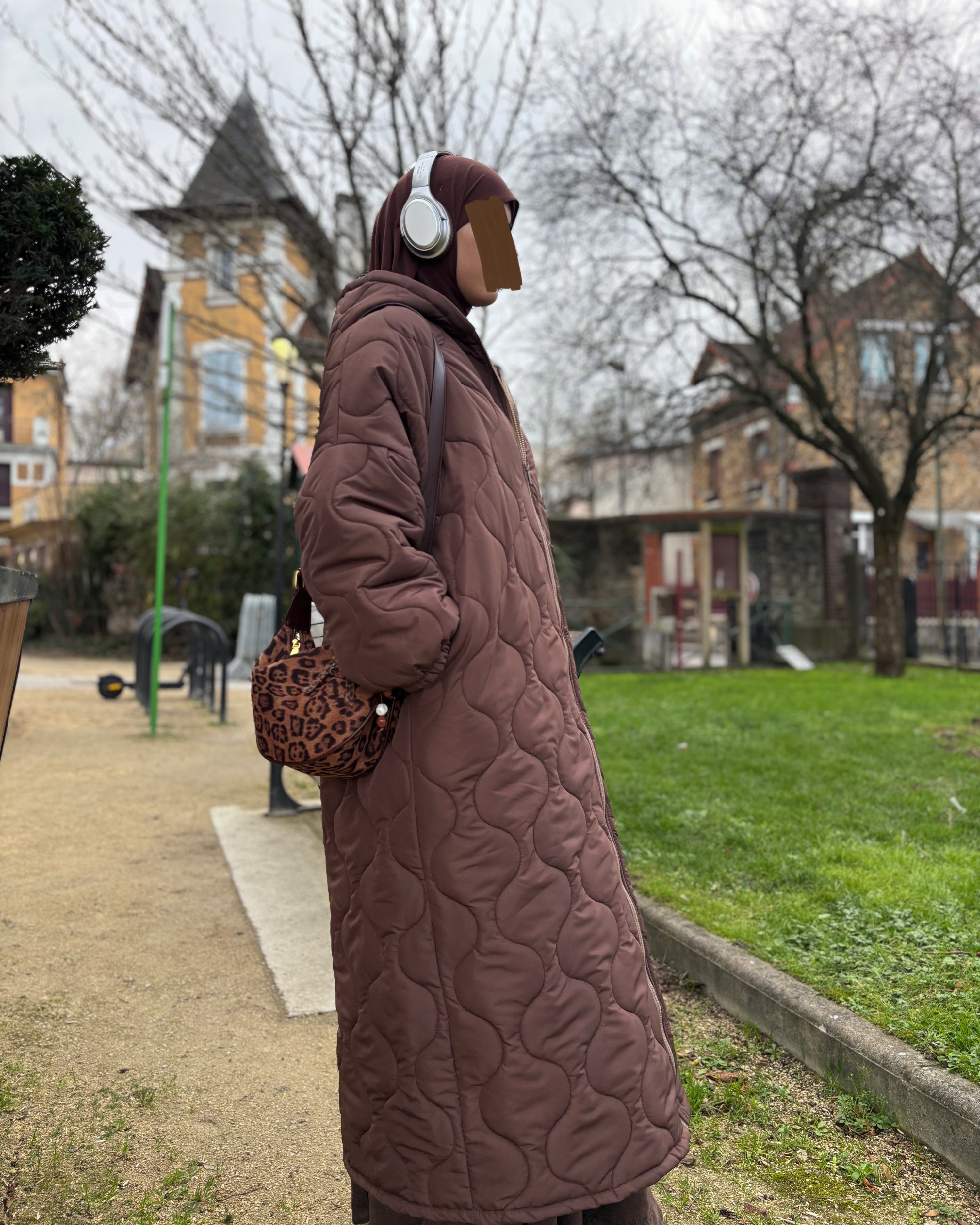 Manteau Long Matelassé Oversize à Capuche – Chocolat
