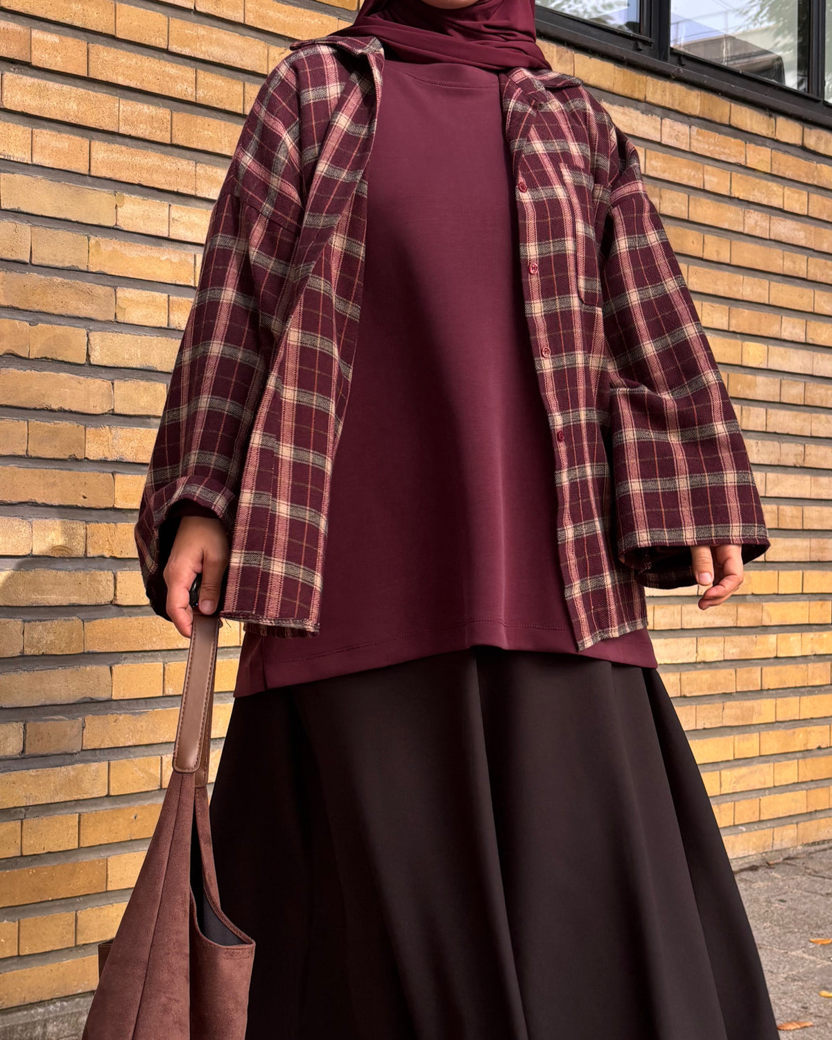Tee-shirt oversize long au modal doux – Bordeaux et taupe foncé