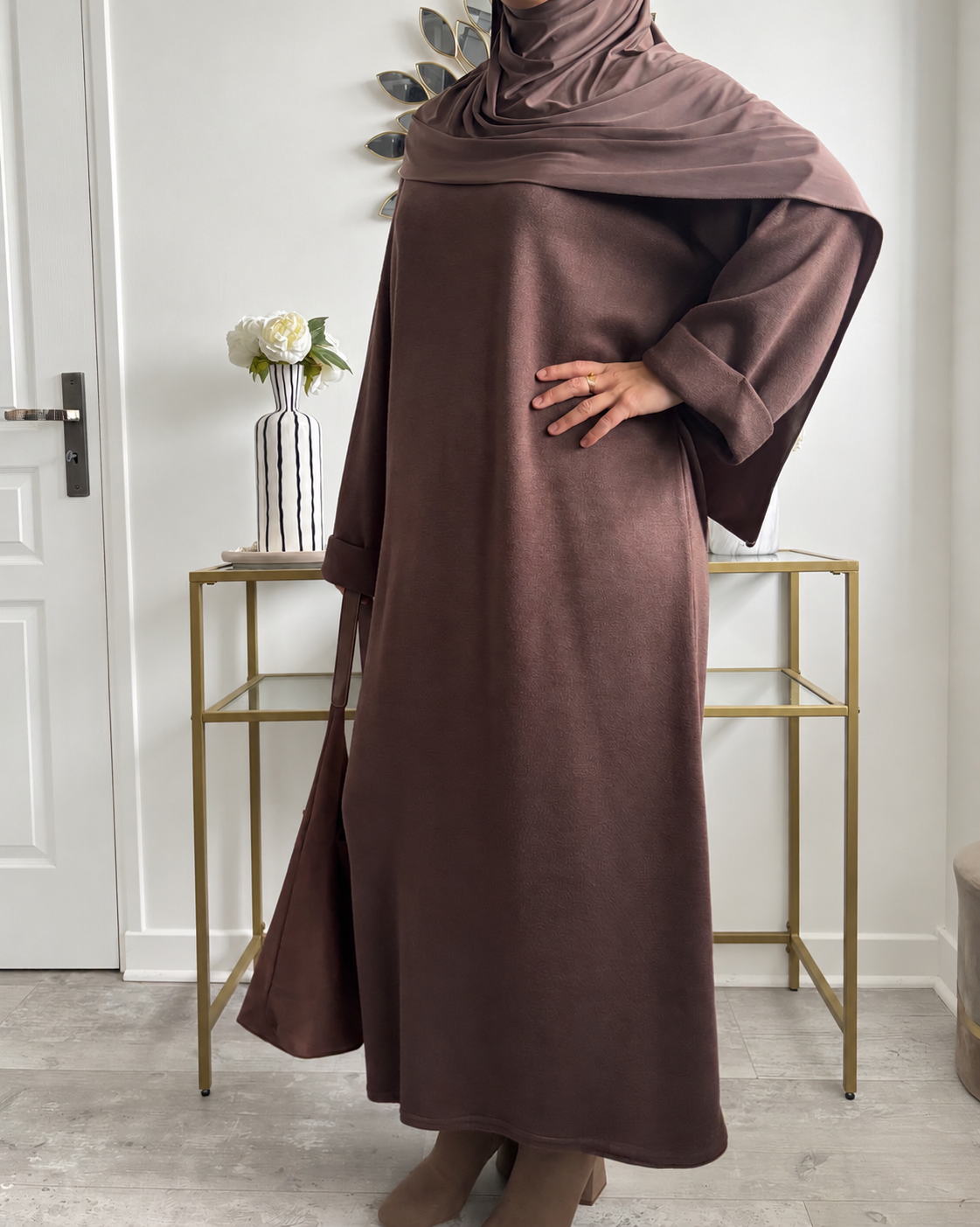 Robe longue en maille fine – Taupe, marron & bordeaux foncé