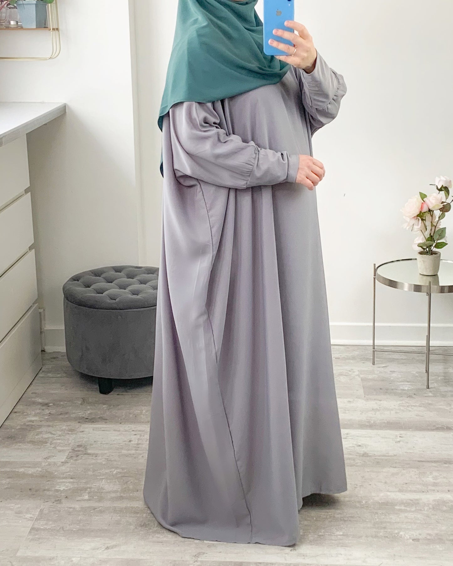 Abaya saoudienne grise clair