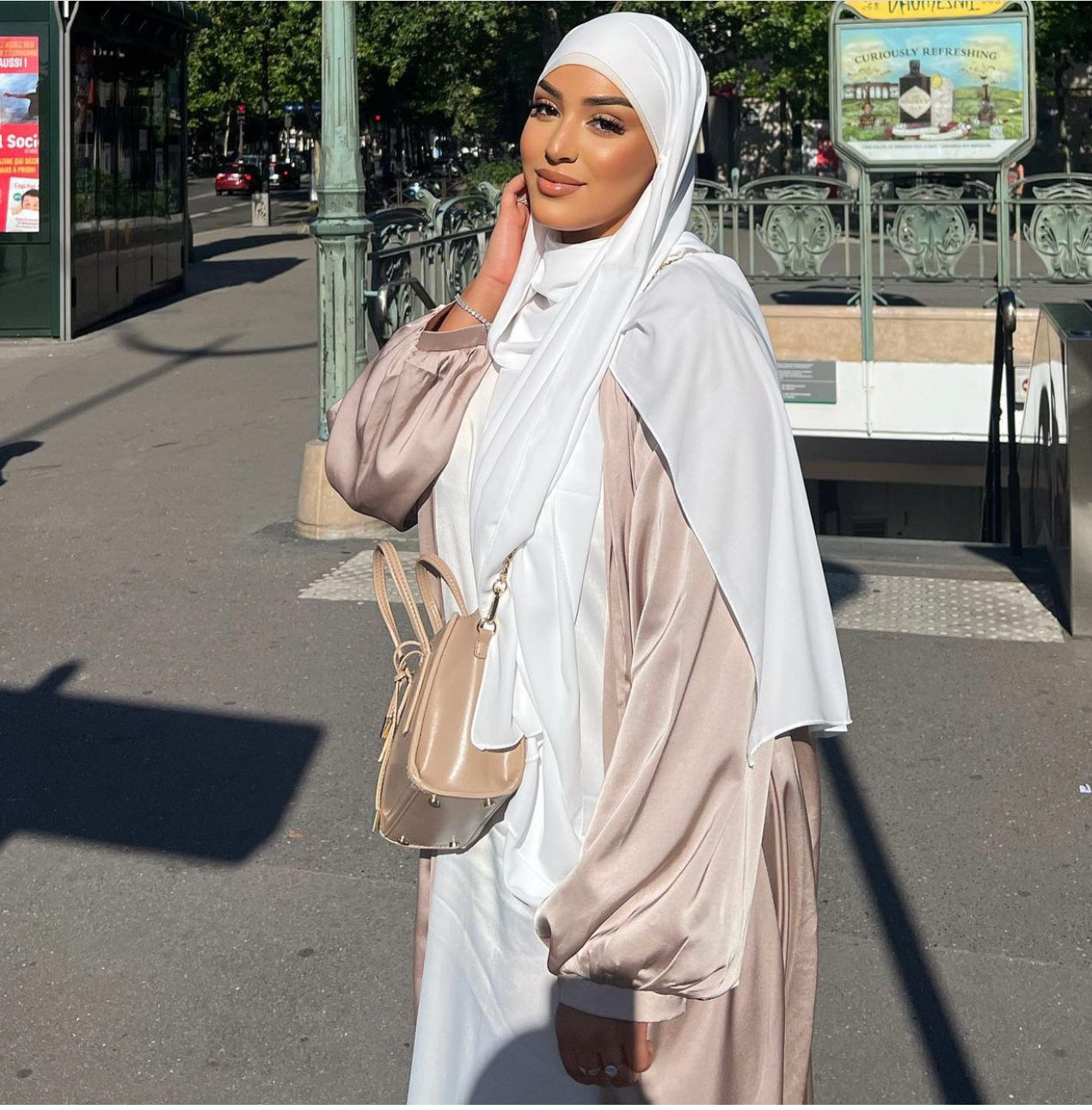 Robe sans manches satiné